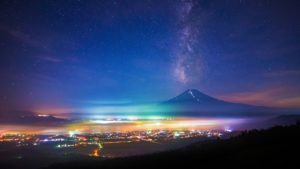 富士山と天の川｣山梨-富士吉田市-1